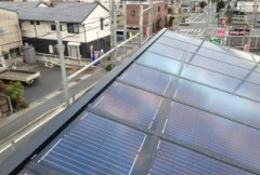 職人が設置する太陽光発電